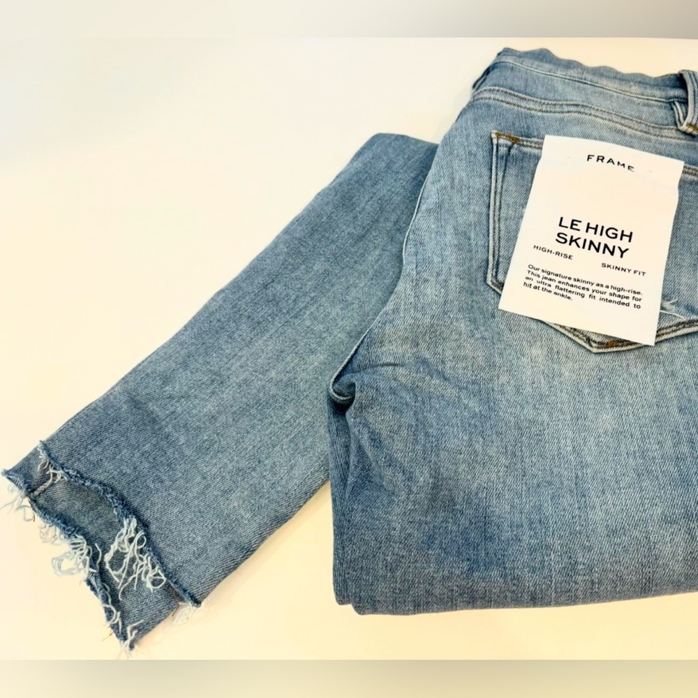 Frame - Le High Rise Skinny Jean - Picture 2 of 4